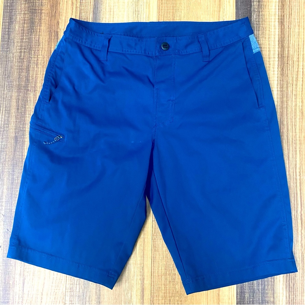 Kuhl Riptide Hybrid Vented Cargo Shorts Men’s Size 32 Blue Inseam 12” Style 5181